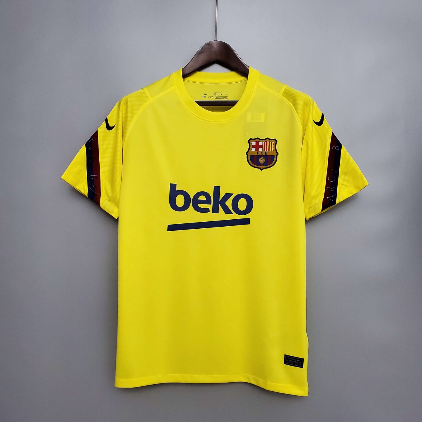 西甲 21/22 NIKE 巴塞隆拿黃色訓練球衣|Aceconceptstore