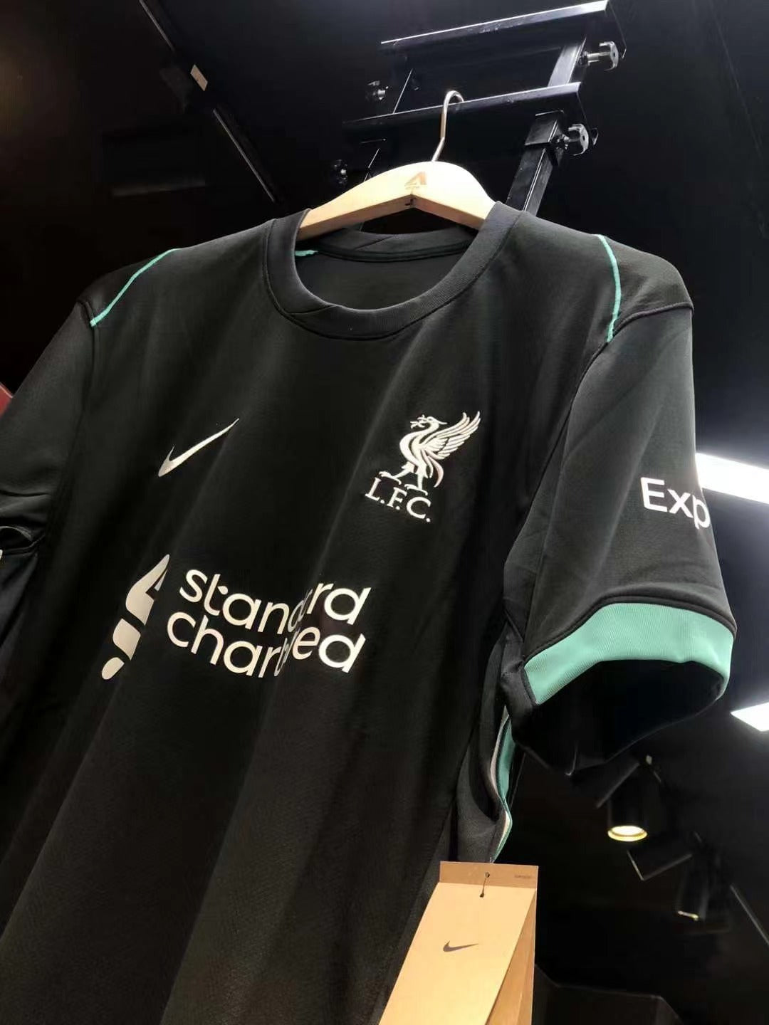 24/25 Nike  利物浦客場球迷版球衣
