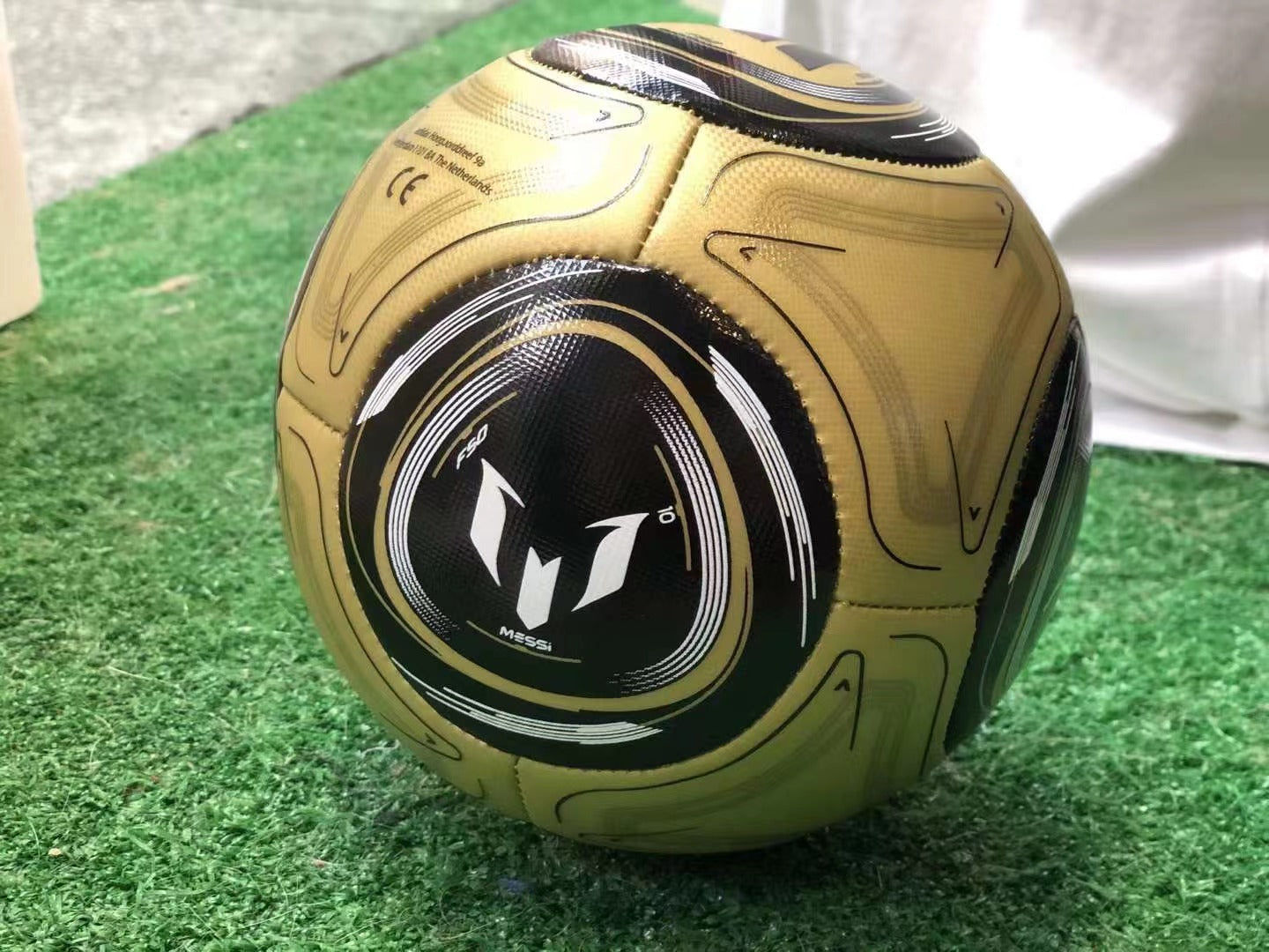 ADIDAS  XMESSI 髮0 MINI足球