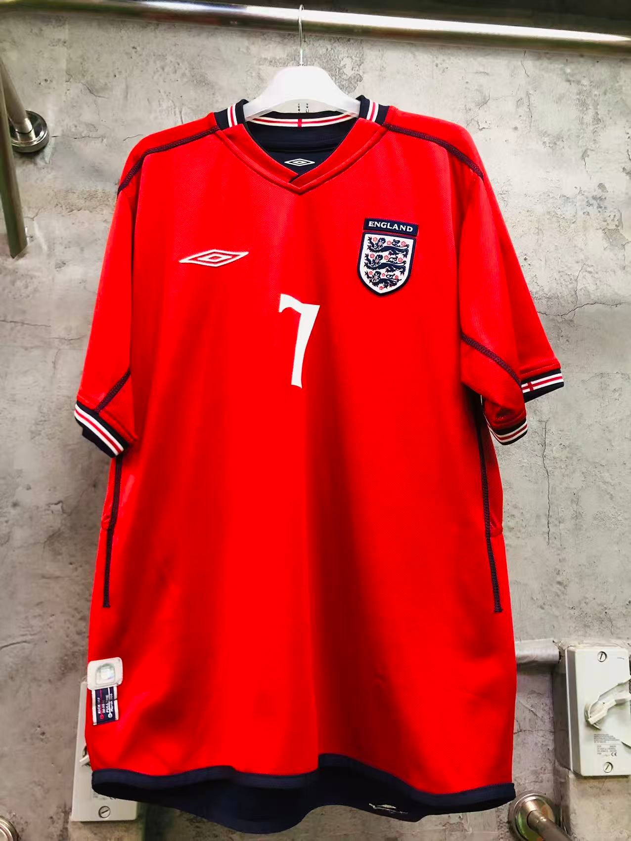 2001-02 England Away #7 Beckham