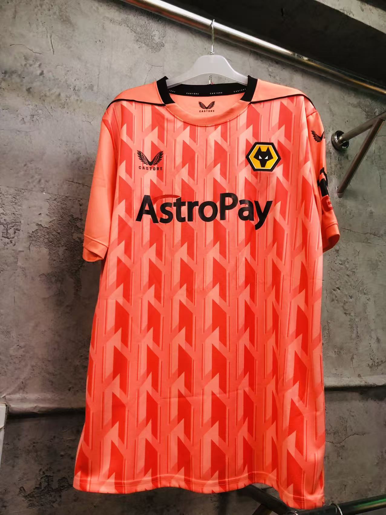 2022-23 Wolves GK (Pink Red)