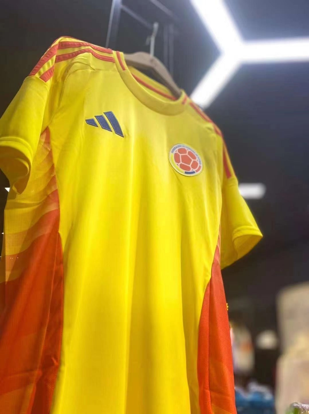 2024 Adidas 哥倫比亞 主場球衣